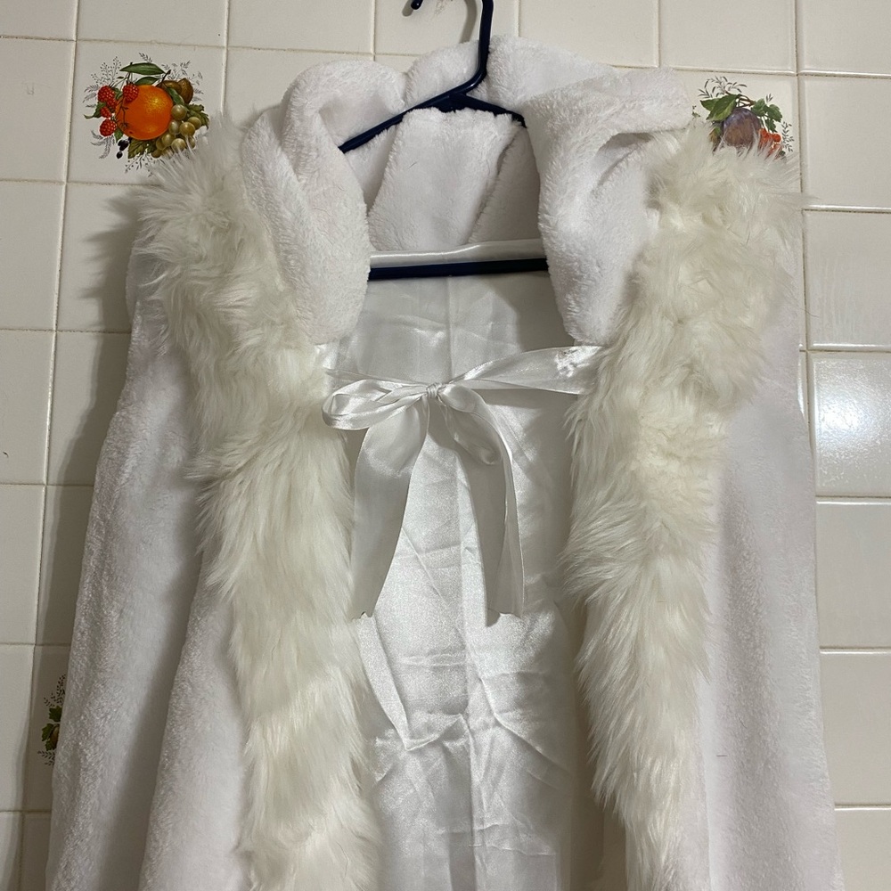Elegant White Faux Fur Cape